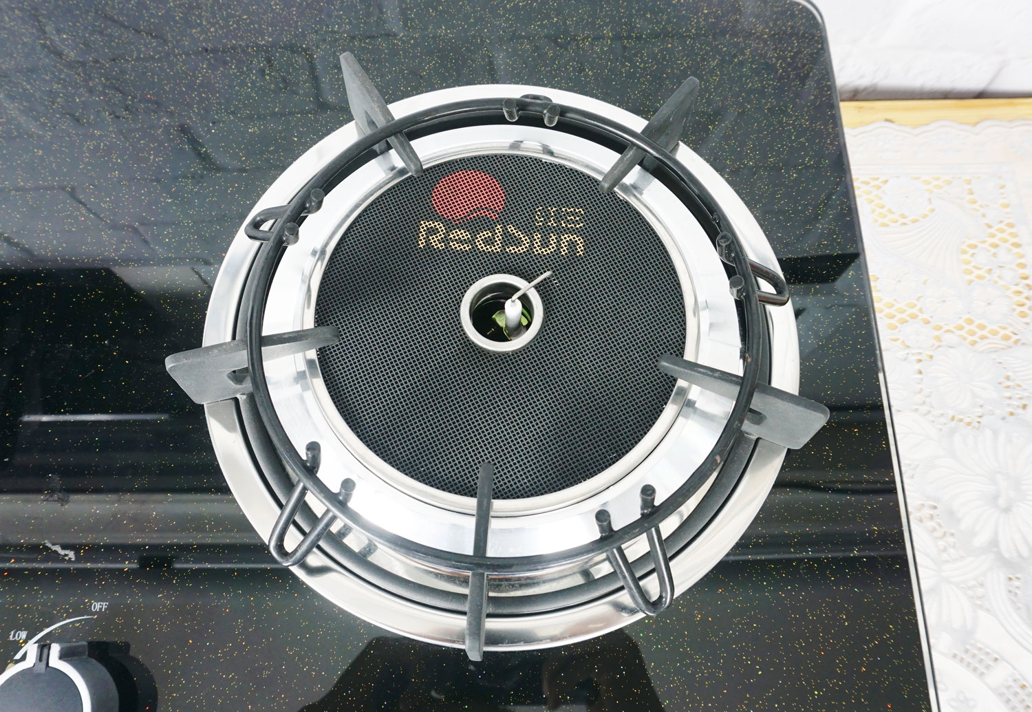 Bếp ga âm hồng ngoại Redsun RS001A