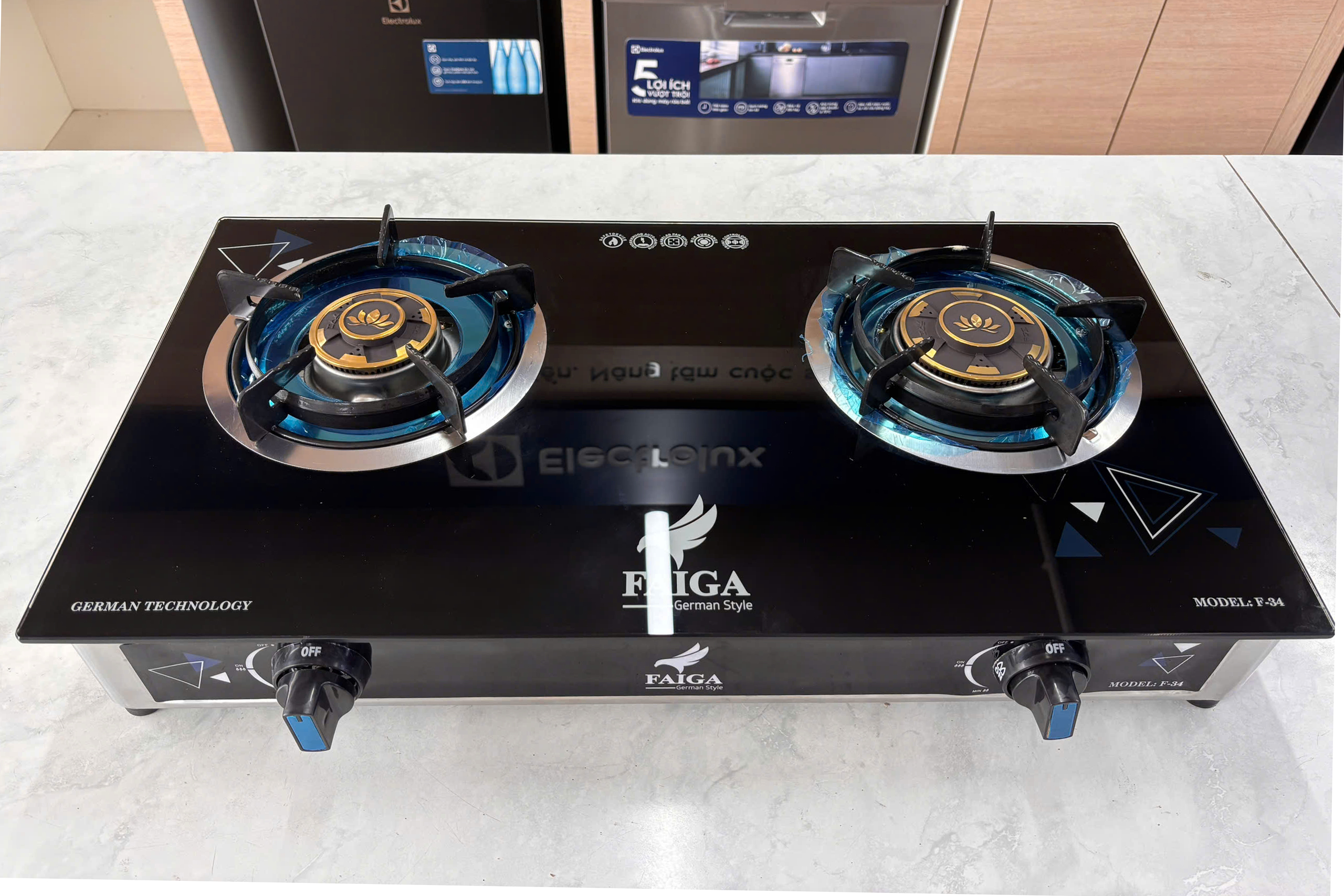 Bếp ga dương kính Faiga F34 HH2
