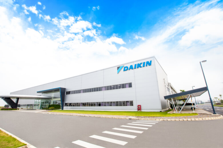 Nh&agrave; m&aacute;y điều h&ograve;a daikin Việt Nam