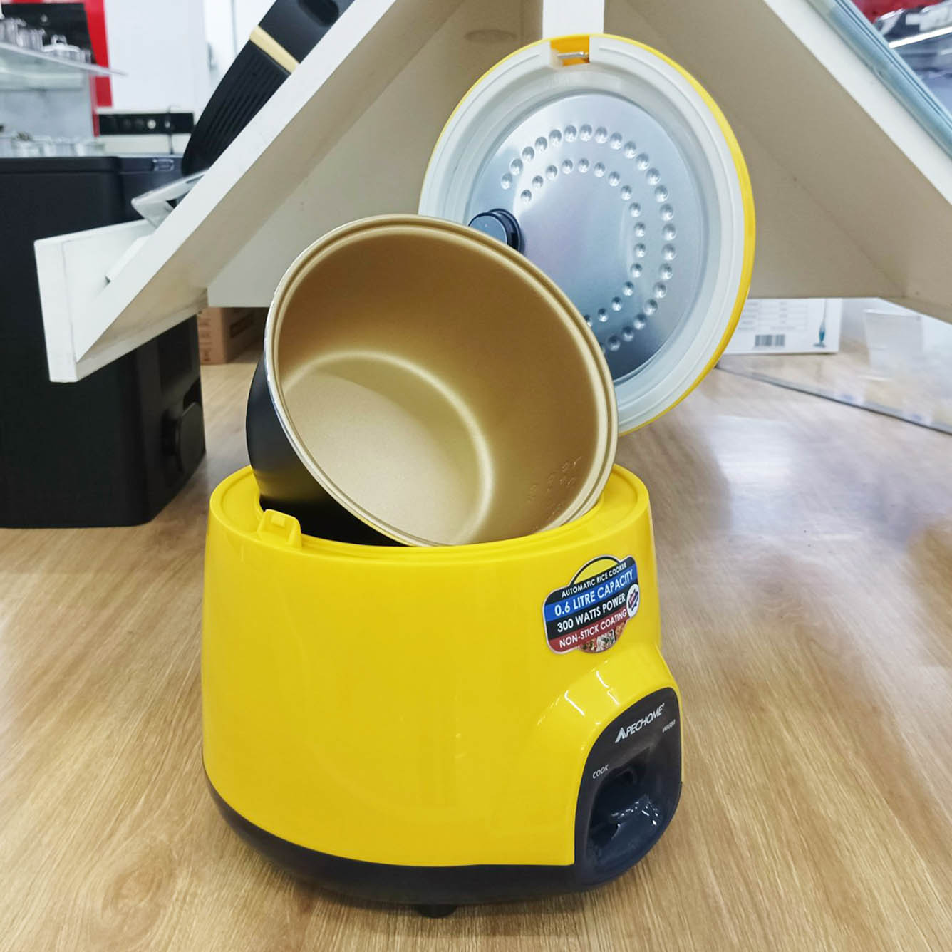Nồi cơm điện 0.6 lít Apechome APH-RC06Y
