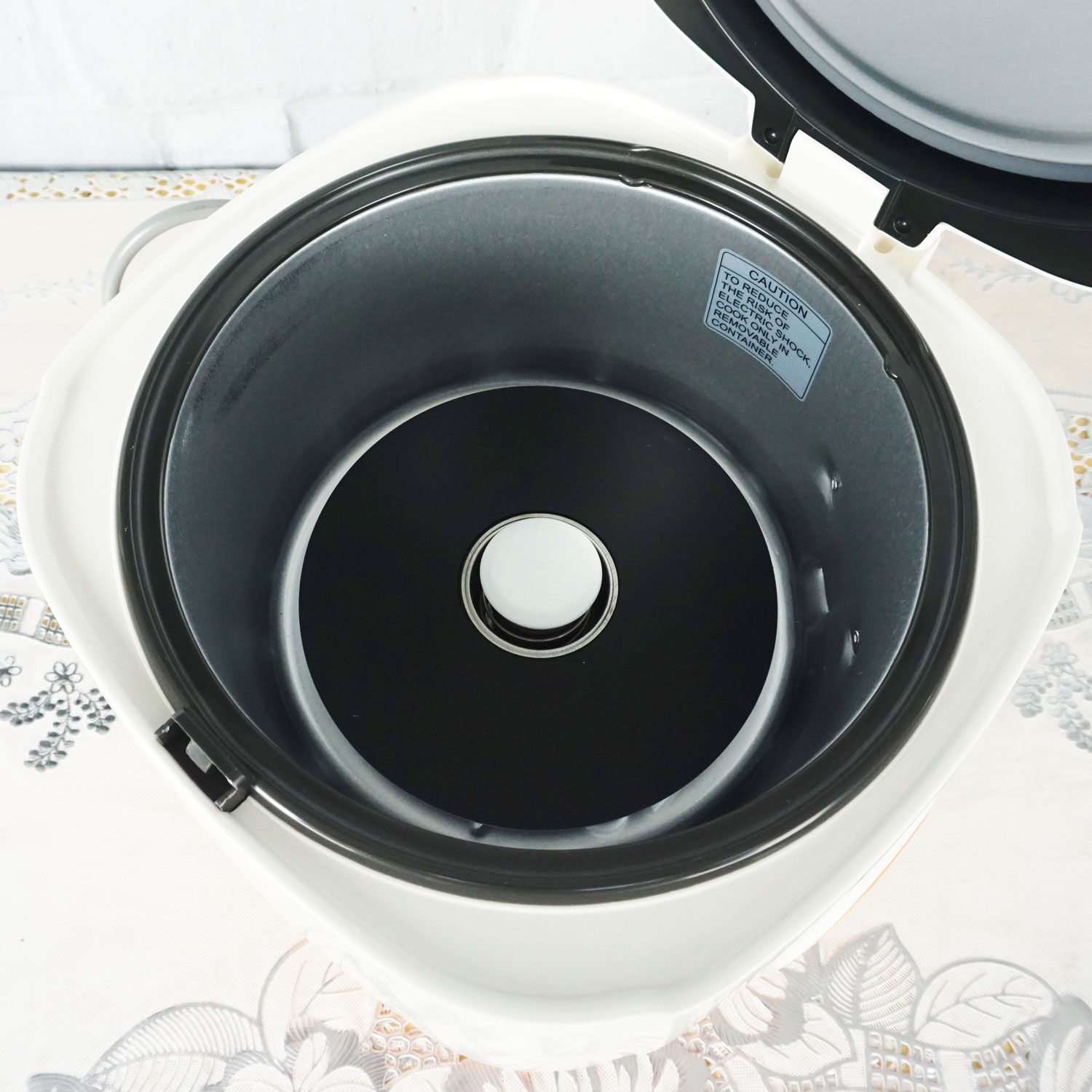 Nồi cơm điện 0.5 lít Cuckoo CR-0331 nhập khẩu Hàn Quốc