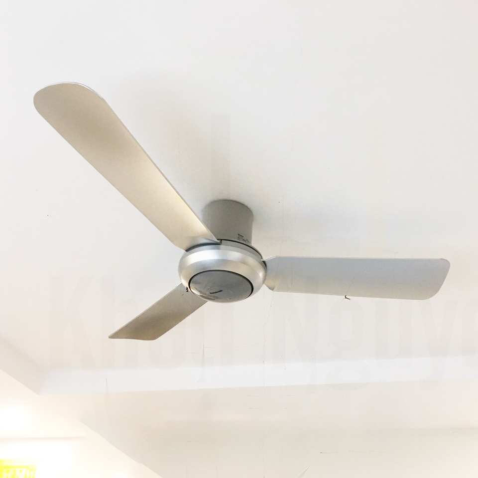 Quạt trần 3 cánh Panasonic F-48CZL, có khiển